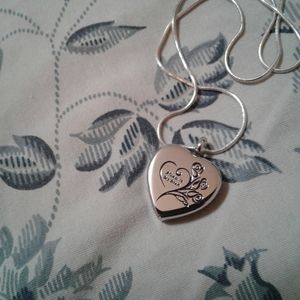 Urn necklace. Hold your loved ones ASHES.